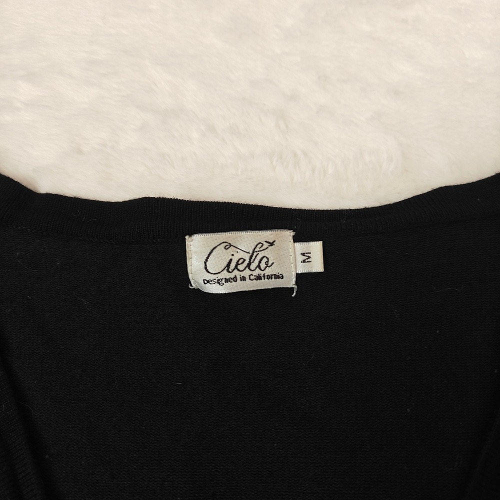 Cielo Womens Cardigan Sweater Black Knit Button Front Medium Minimal Long Sleeve - Picture 6 of 7